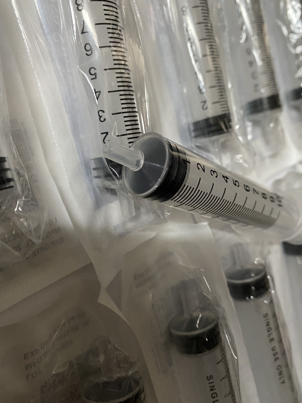 15 pack of Plastic 10cc Syringes for Dog Artificial Insemination !!